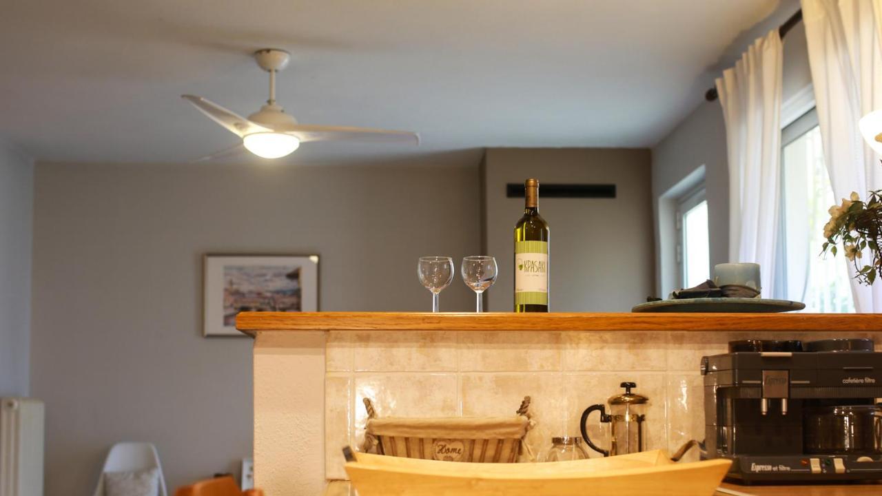 Artemis Apartment,Beach Two-Bedroom Ngoại thất bức ảnh